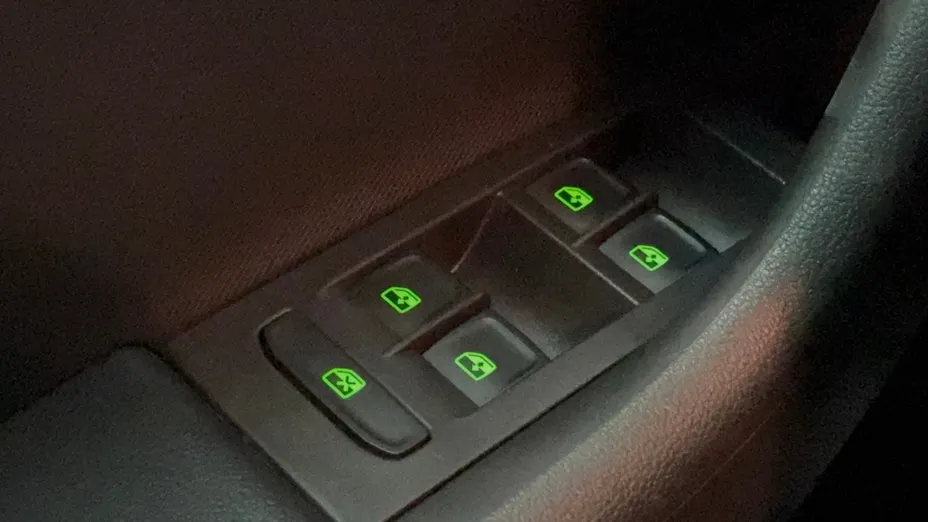 SKODA Rapid Rapid Spb. 1.0 TSI Ambition