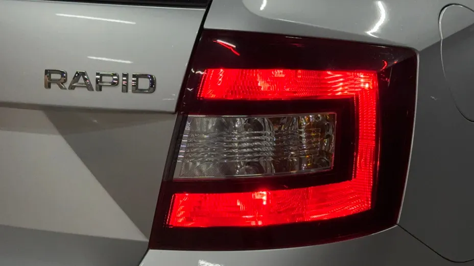 SKODA Rapid Rapid Spb. 1.0 TSI Ambition