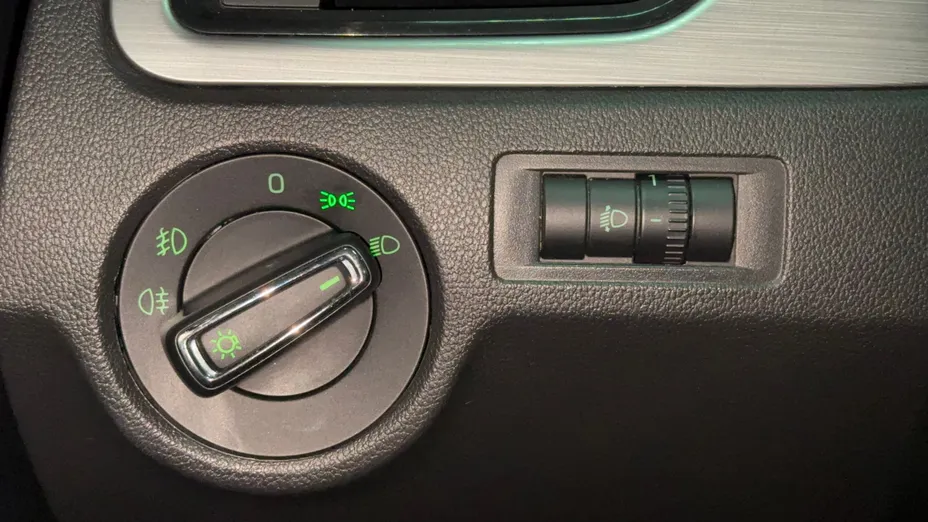 SKODA Rapid Rapid Spb. 1.0 TSI Ambition