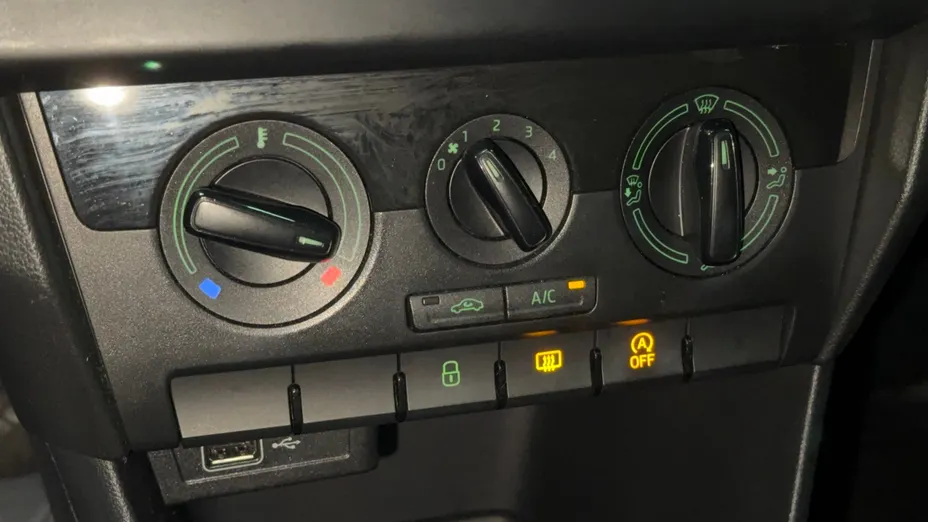 SKODA Rapid Rapid Spb. 1.0 TSI Ambition