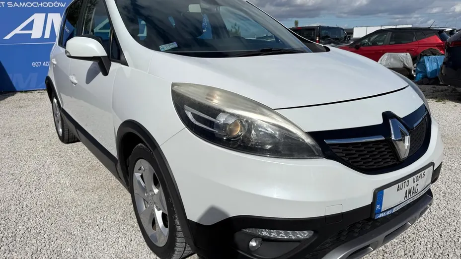 RENAULT Scenic -