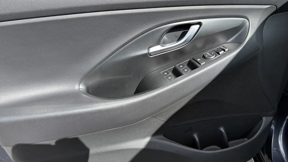 HYUNDAI i30 i30 1.0 T-GDI Modern