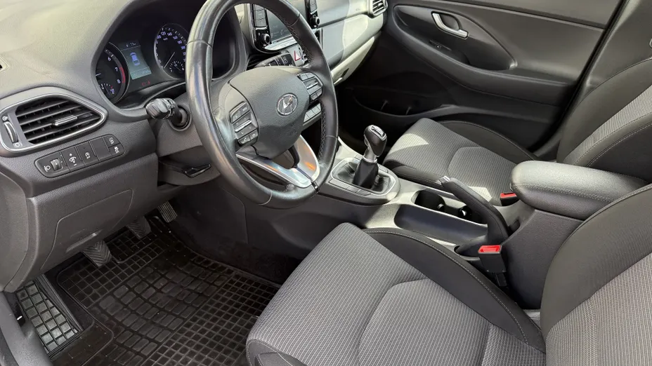 HYUNDAI i30 i30 1.0 T-GDI Modern