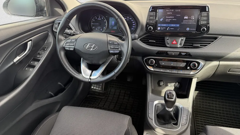 HYUNDAI i30 i30 1.0 T-GDI Modern