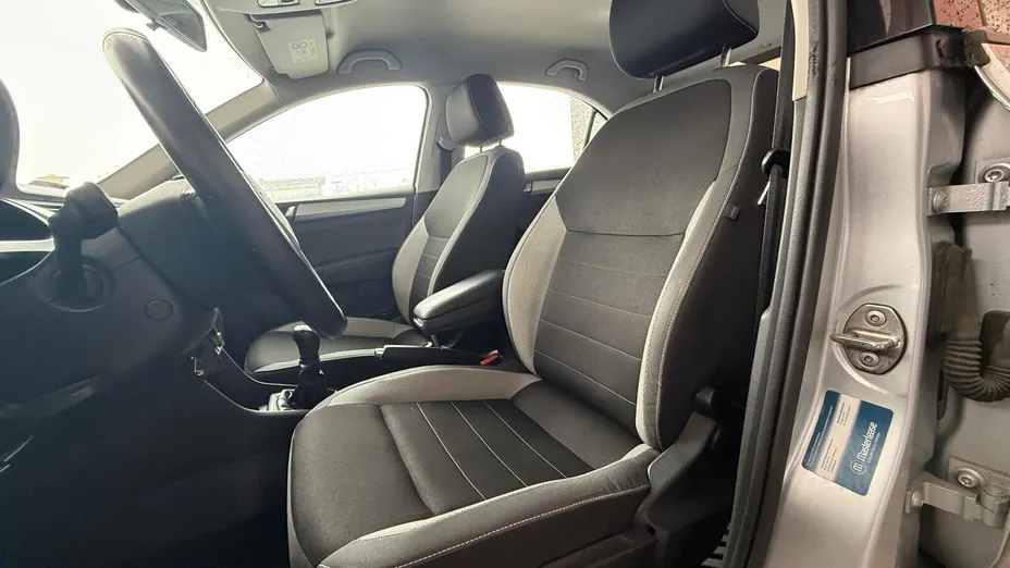 SKODA Rapid Rapid 1.0 TSI Ambition