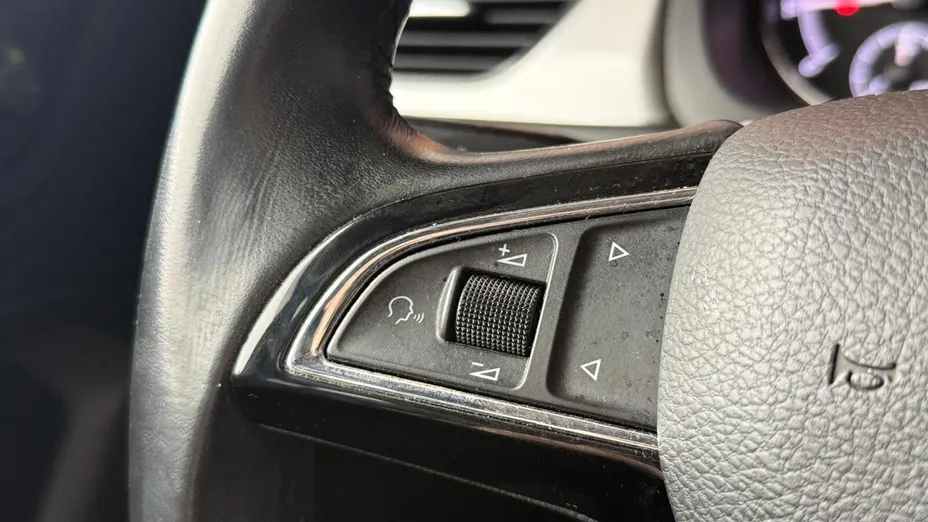 SKODA Rapid Rapid 1.0 TSI Ambition