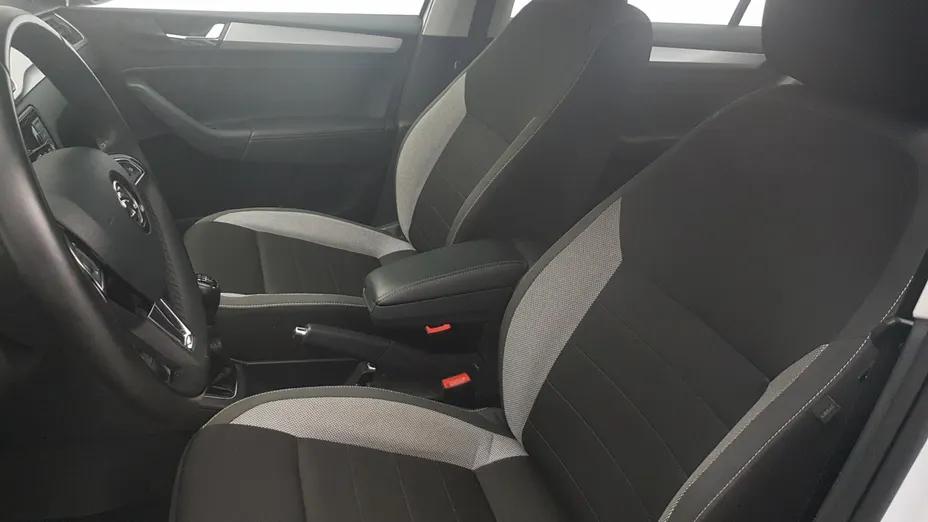 SKODA Rapid Rapid 1.0 TSI Ambition