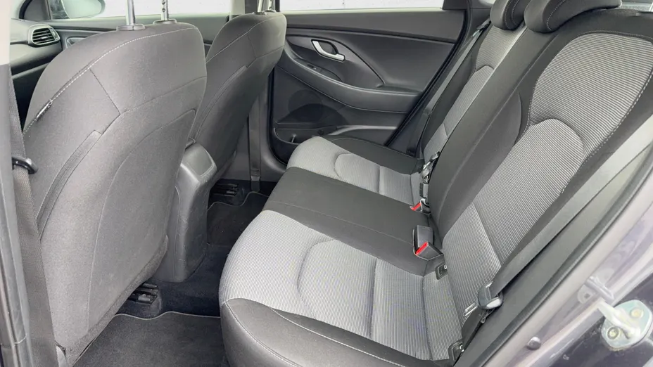 HYUNDAI i30 i30 1.4 Classic +