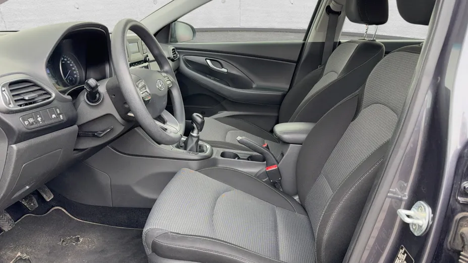 HYUNDAI i30 i30 1.4 Classic +