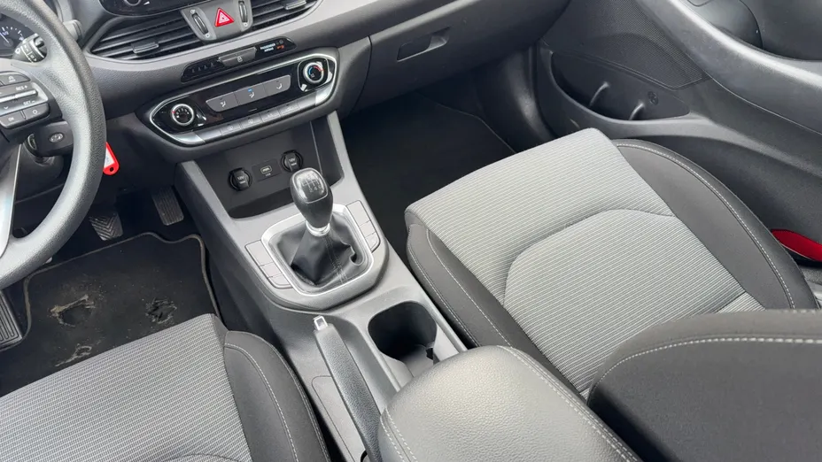 HYUNDAI i30 i30 1.4 Classic +