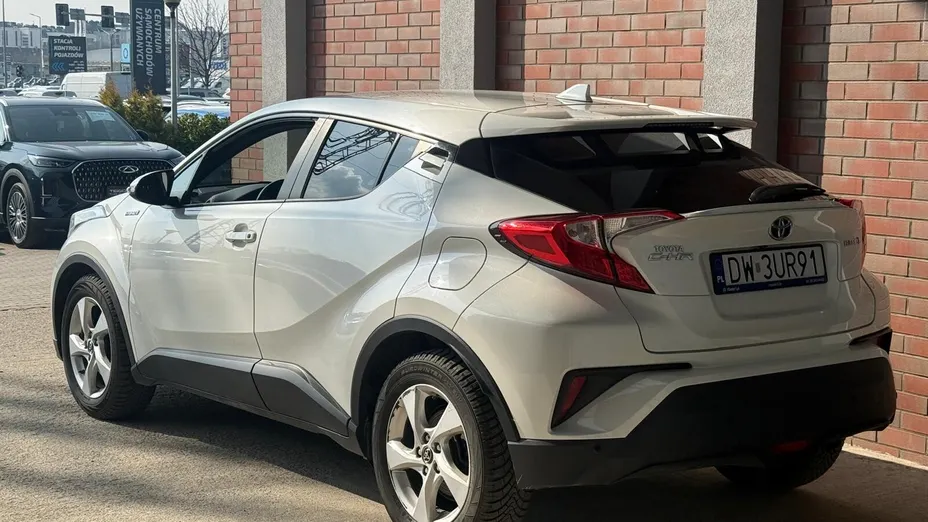 TOYOTA C-HR C-HR 1.8 Hybrid Premium