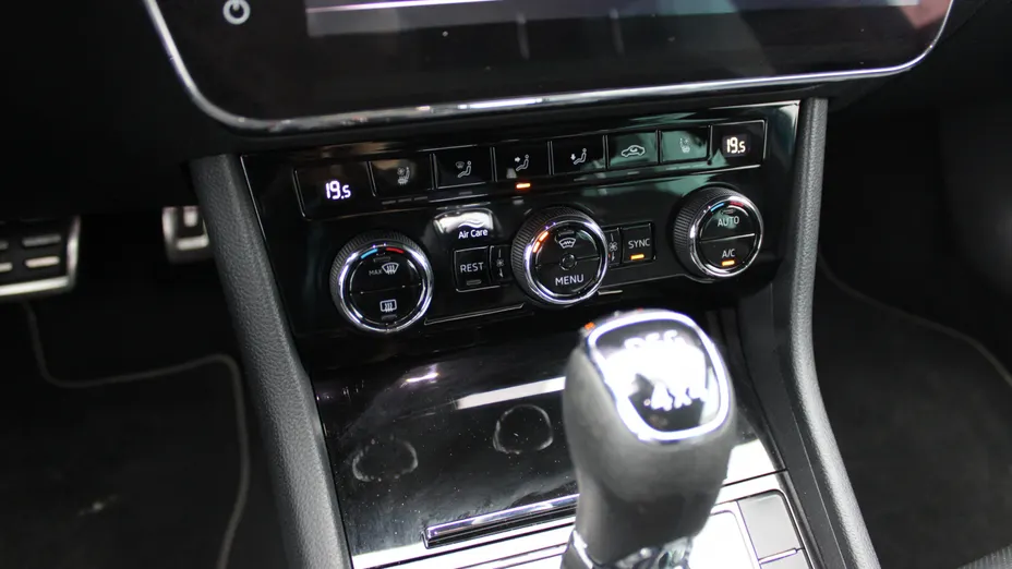 SKODA Superb Superb 2.0 TSI 4x4 L&K DSG