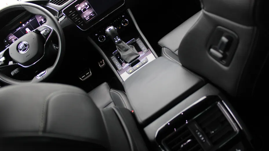 SKODA Superb Superb 2.0 TSI 4x4 L&K DSG