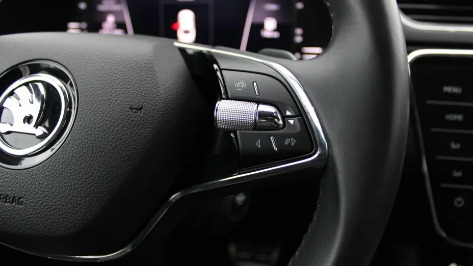 SKODA Superb Superb 2.0 TSI 4x4 L&K DSG