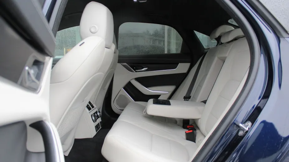 JAGUAR XF XF 2.0 D200 mHEV R-Dynamic HSE