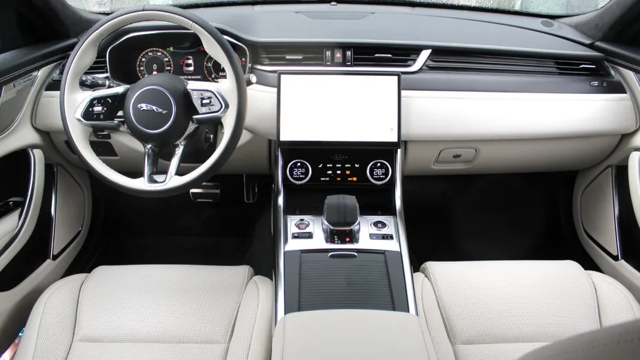 JAGUAR XF XF 2.0 D200 mHEV R-Dynamic HSE