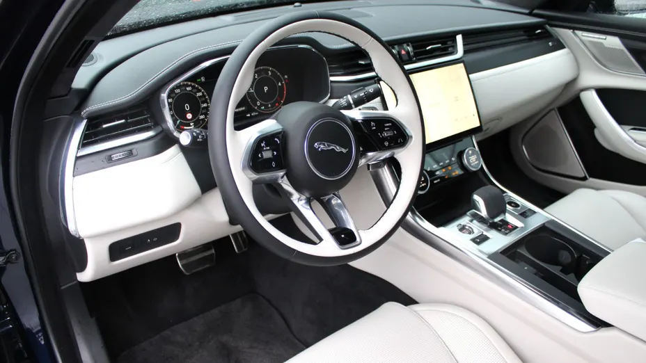 JAGUAR XF XF 2.0 D200 mHEV R-Dynamic HSE