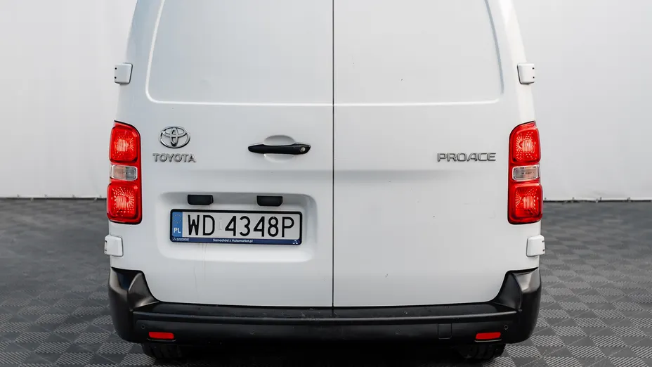 TOYOTA Proace Proace 2.0 D-4D Long 3,1t Active