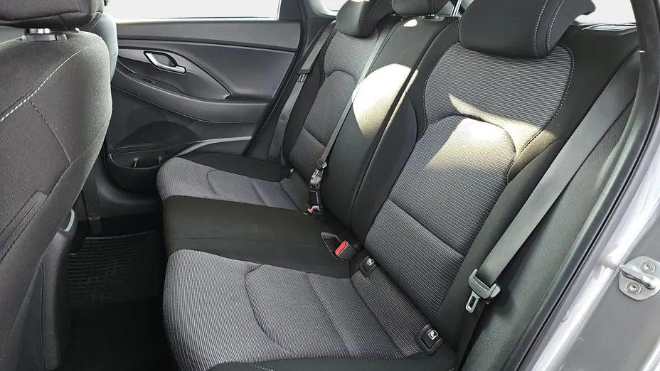 HYUNDAI i30 i30 1.5 DPI Classic +