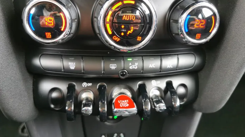 MINI One -
