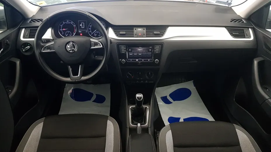 SKODA Rapid Rapid 1.0 TSI Ambition