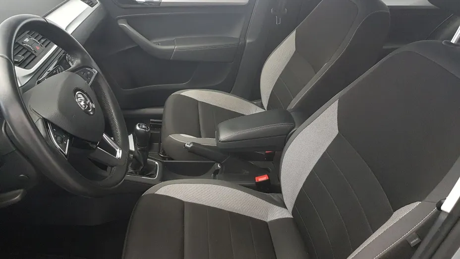 SKODA Rapid Rapid 1.0 TSI Ambition