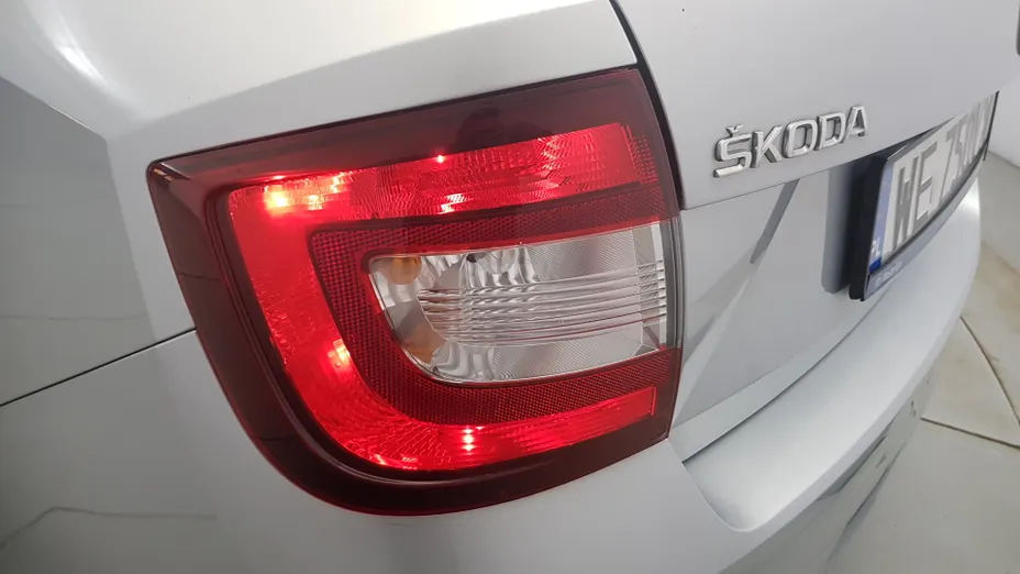 SKODA Rapid Rapid 1.0 TSI Ambition