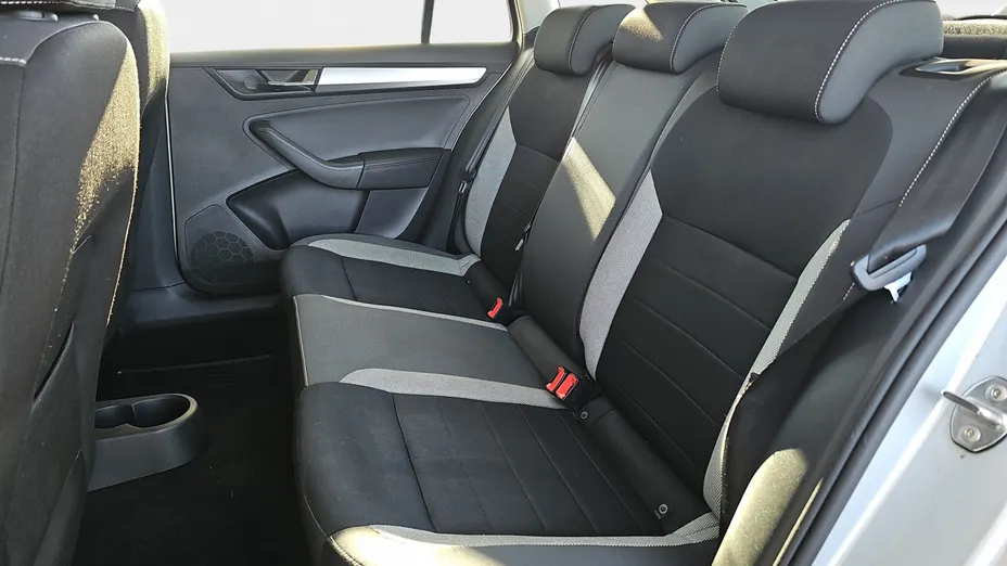 SKODA Rapid Rapid 1.0 TSI Ambition