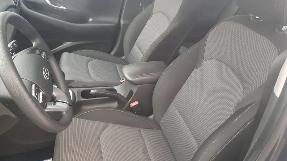 HYUNDAI i30 i30 1.4 Classic +