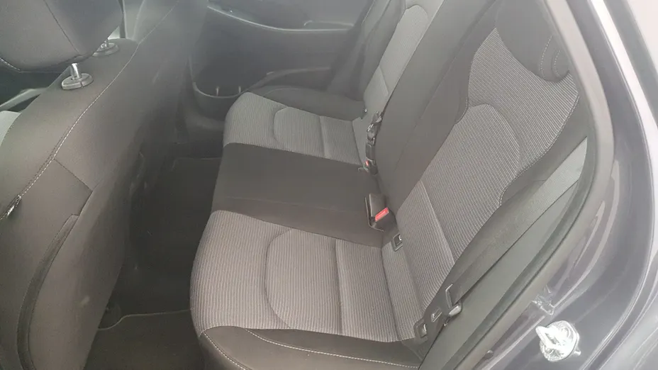 HYUNDAI i30 i30 1.4 Classic +