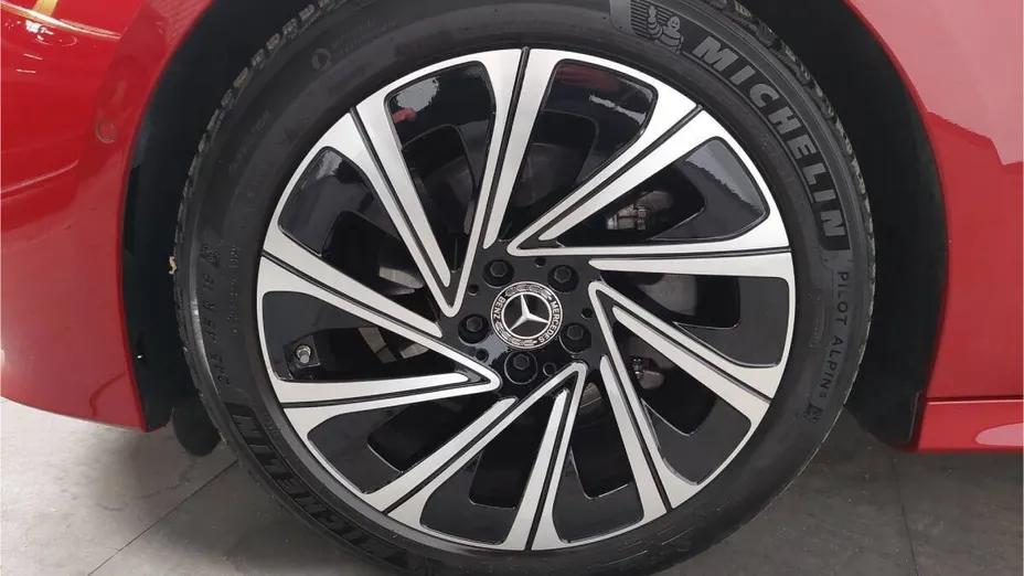 MERCEDES-BENZ E Klasa E 200 mHEV 4-Matic Avantgarde 9G-Tronic