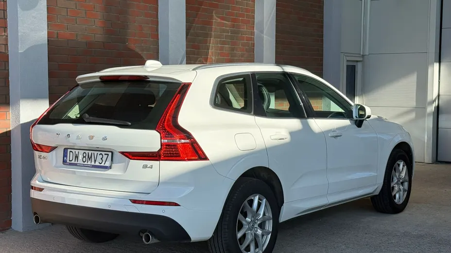VOLVO XC60 XC60 B4 B Momentum Pro aut