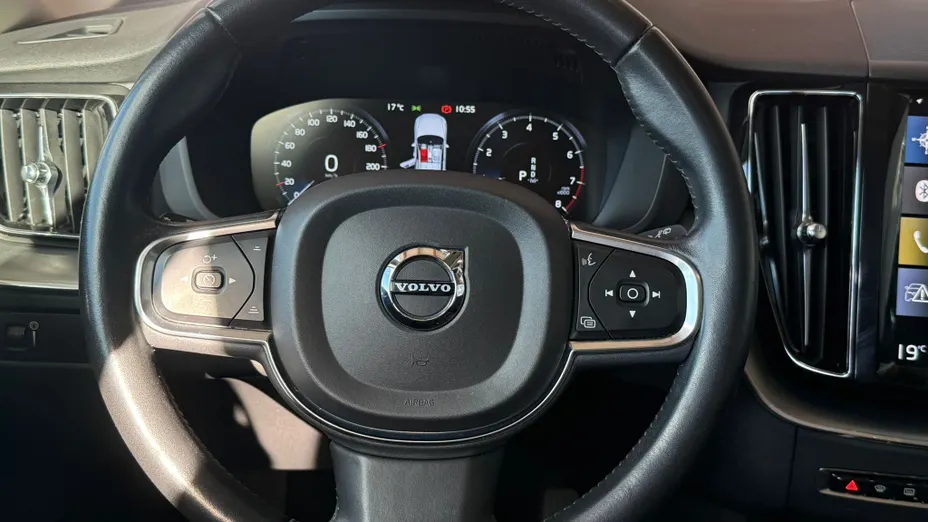 VOLVO XC60 XC60 B4 B Momentum Pro aut
