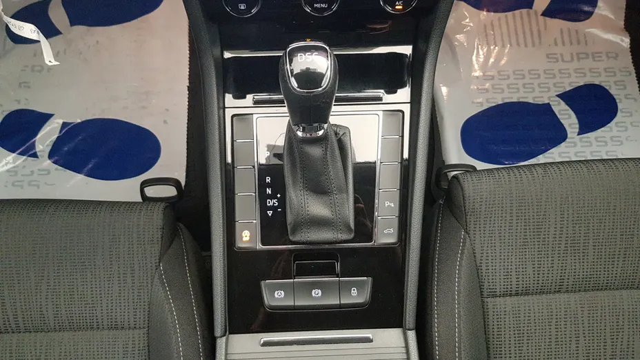 SKODA Superb Superb 1.5 TSI ACT Ambition DSG