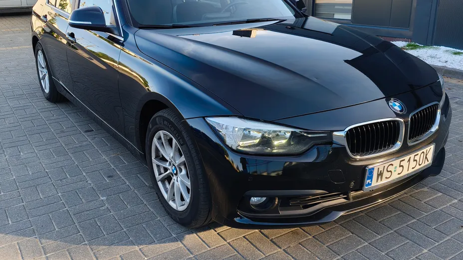BMW Seria 3 320i GPF Advantage aut