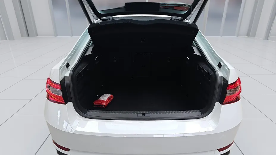 SKODA Superb Superb 2.0 TDI SCR Ambition DSG