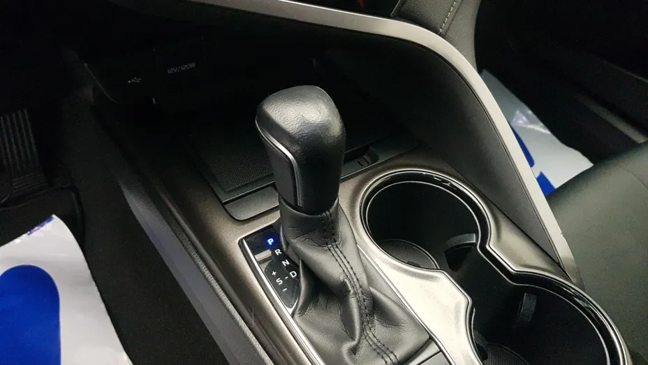 TOYOTA Camry Camry 2.5 Hybrid Comfort CVT