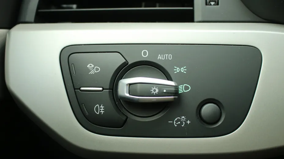 AUDI A4 A4 35 TFSI mHEV S Line S tronic