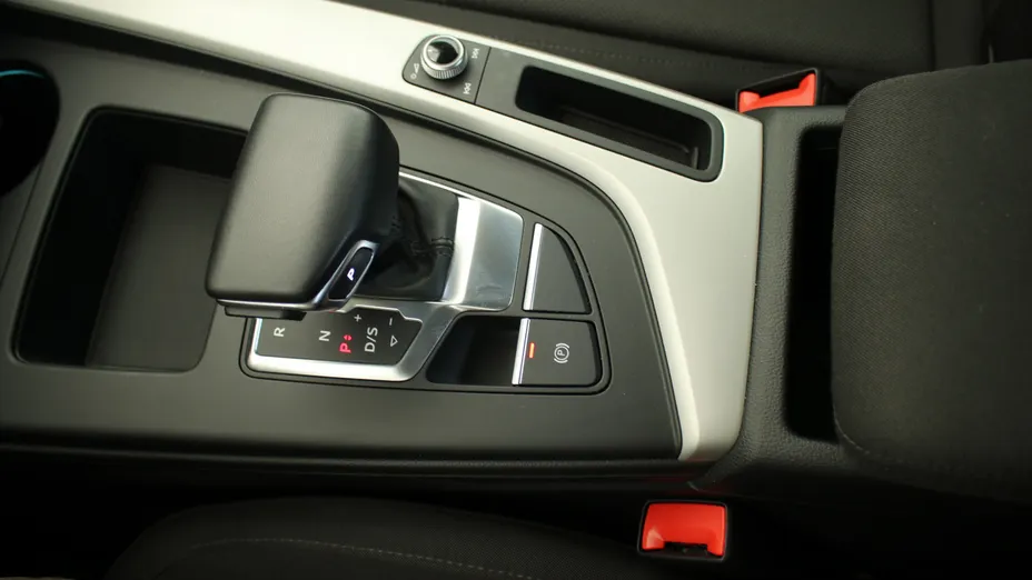 AUDI A4 A4 35 TFSI mHEV S Line S tronic