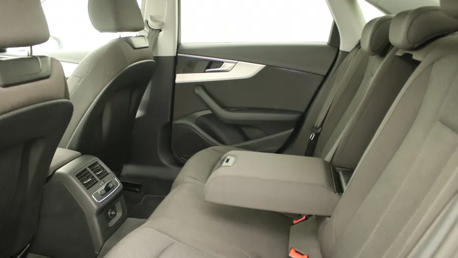 AUDI A4 A4 35 TFSI mHEV S Line S tronic