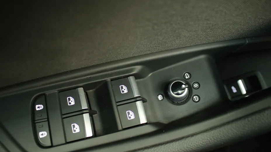 AUDI A4 A4 35 TFSI mHEV S Line S tronic