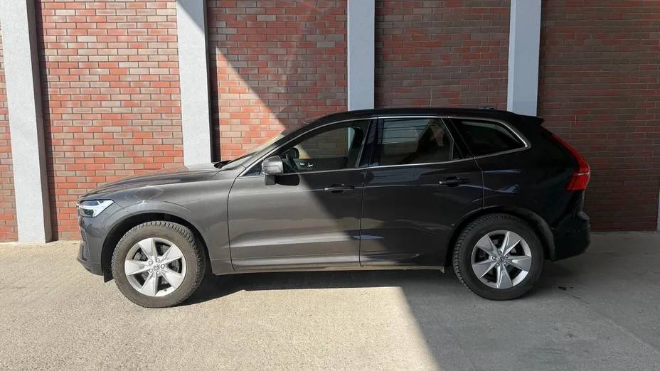 VOLVO XC60 XC60 B4 B Momentum Pro aut