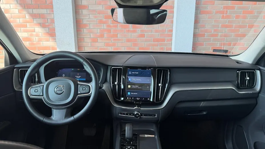 VOLVO XC60 XC60 B4 B Momentum Pro aut