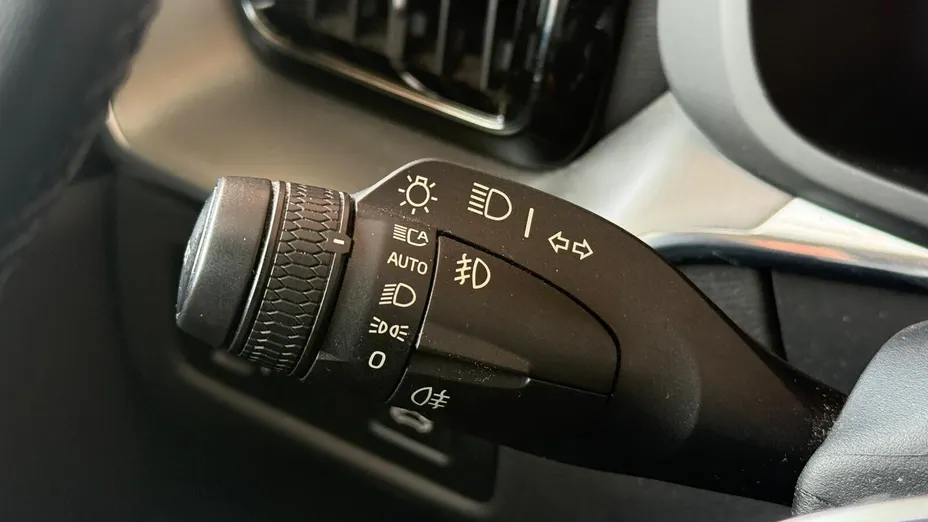 VOLVO XC60 XC60 B4 B Momentum Pro aut