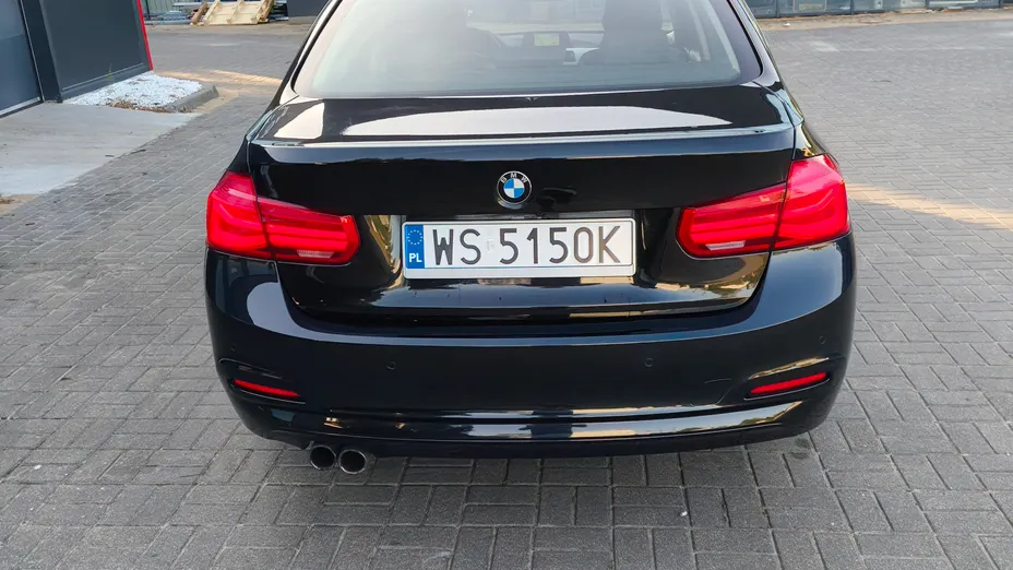 BMW Seria 3 320i GPF Advantage aut