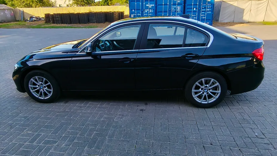 BMW Seria 3 320i GPF Advantage aut