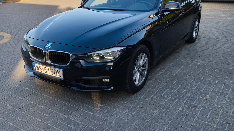 BMW Seria 3 320i GPF Advantage aut