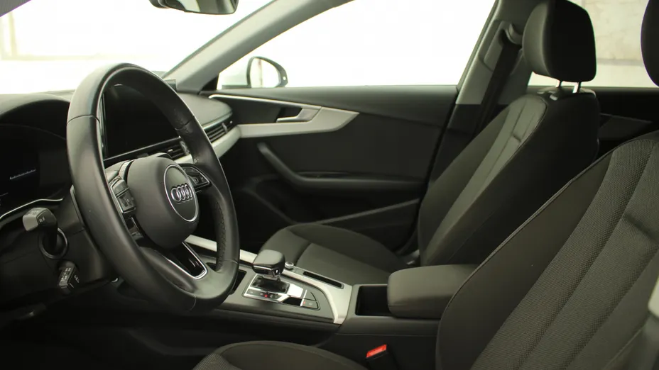 AUDI A4 A4 35 TFSI mHEV S Line S tronic