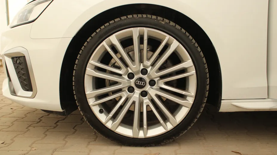 AUDI A4 A4 35 TFSI mHEV S Line S tronic