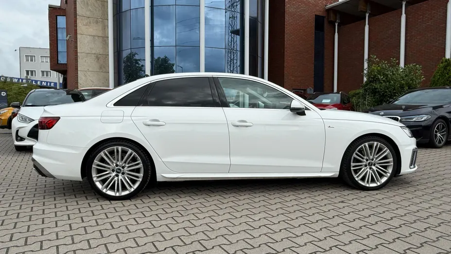 AUDI A4 A4 35 TFSI mHEV S Line S tronic